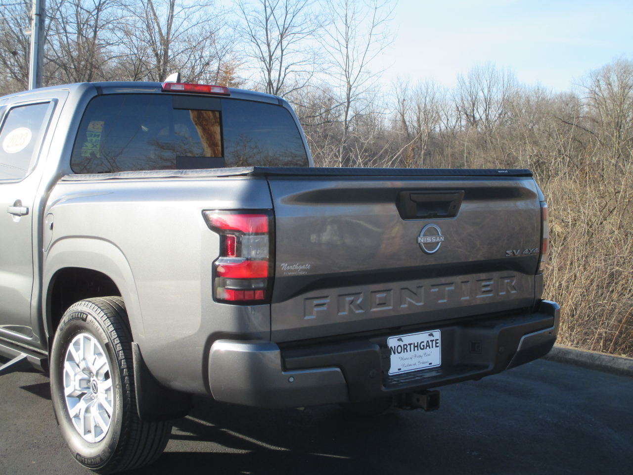 Nissan Frontier SV Crew Cab 4WD 2023