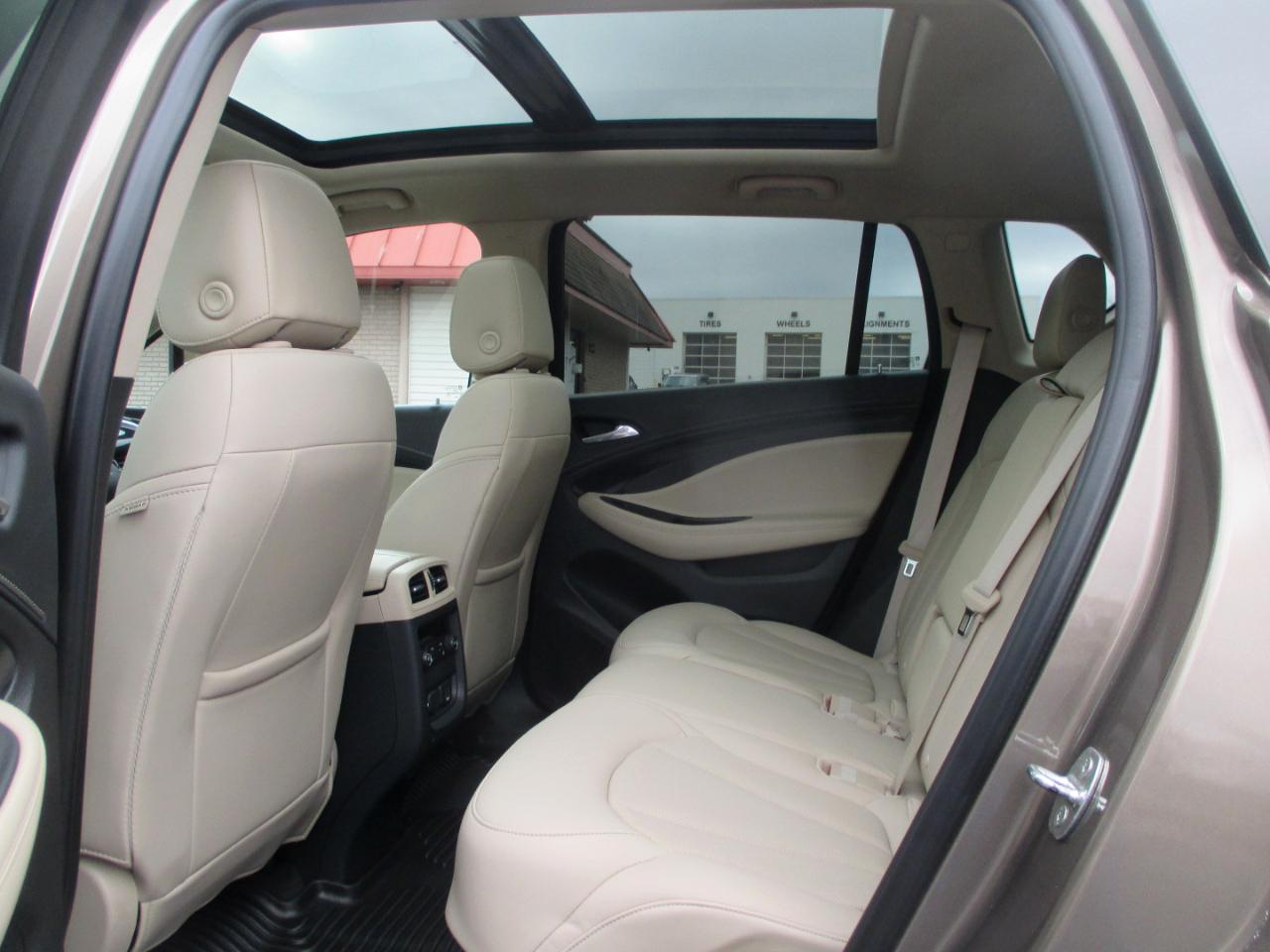 Buick Envision Essense 2018