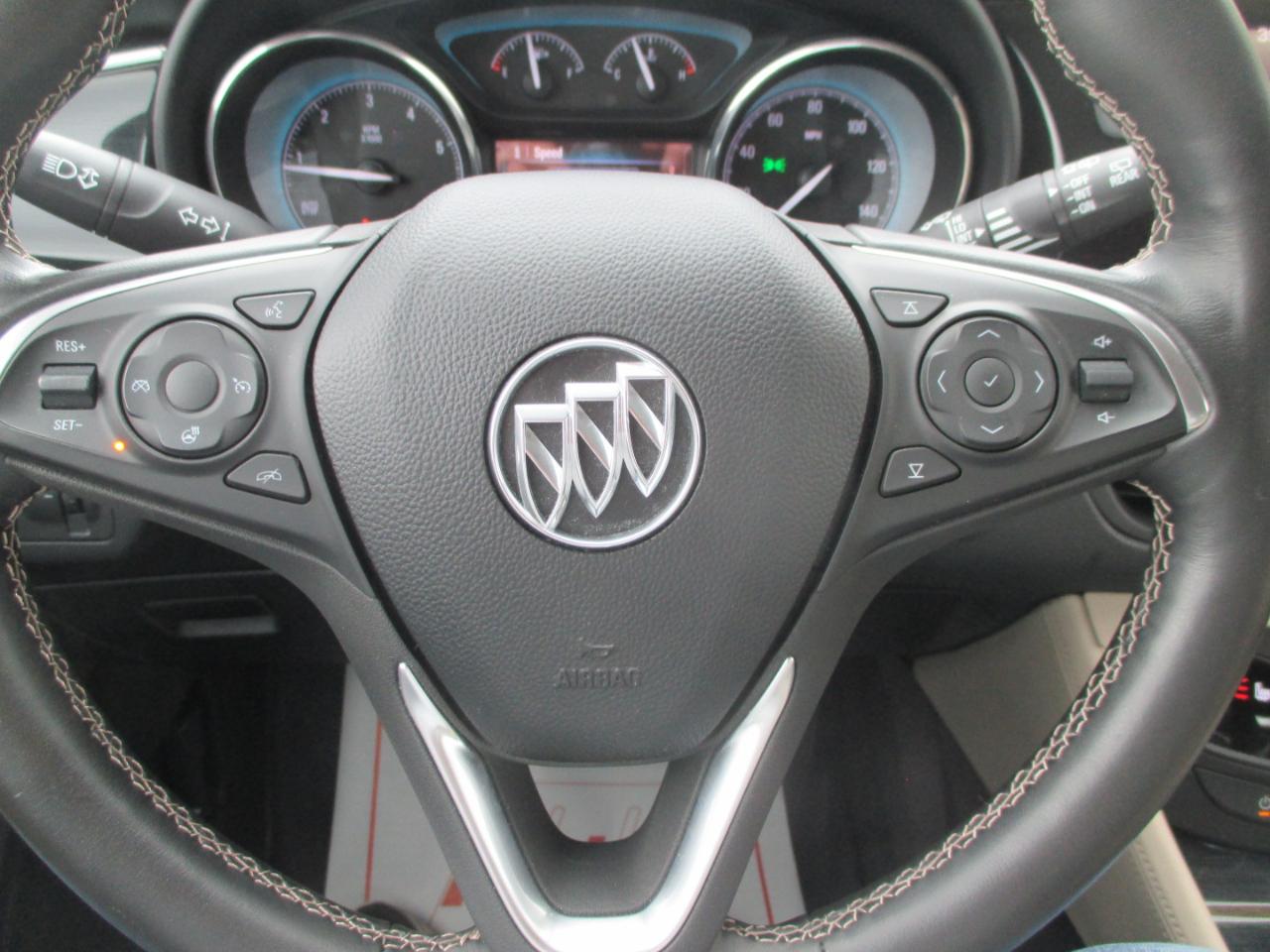 Buick Envision Essense 2018