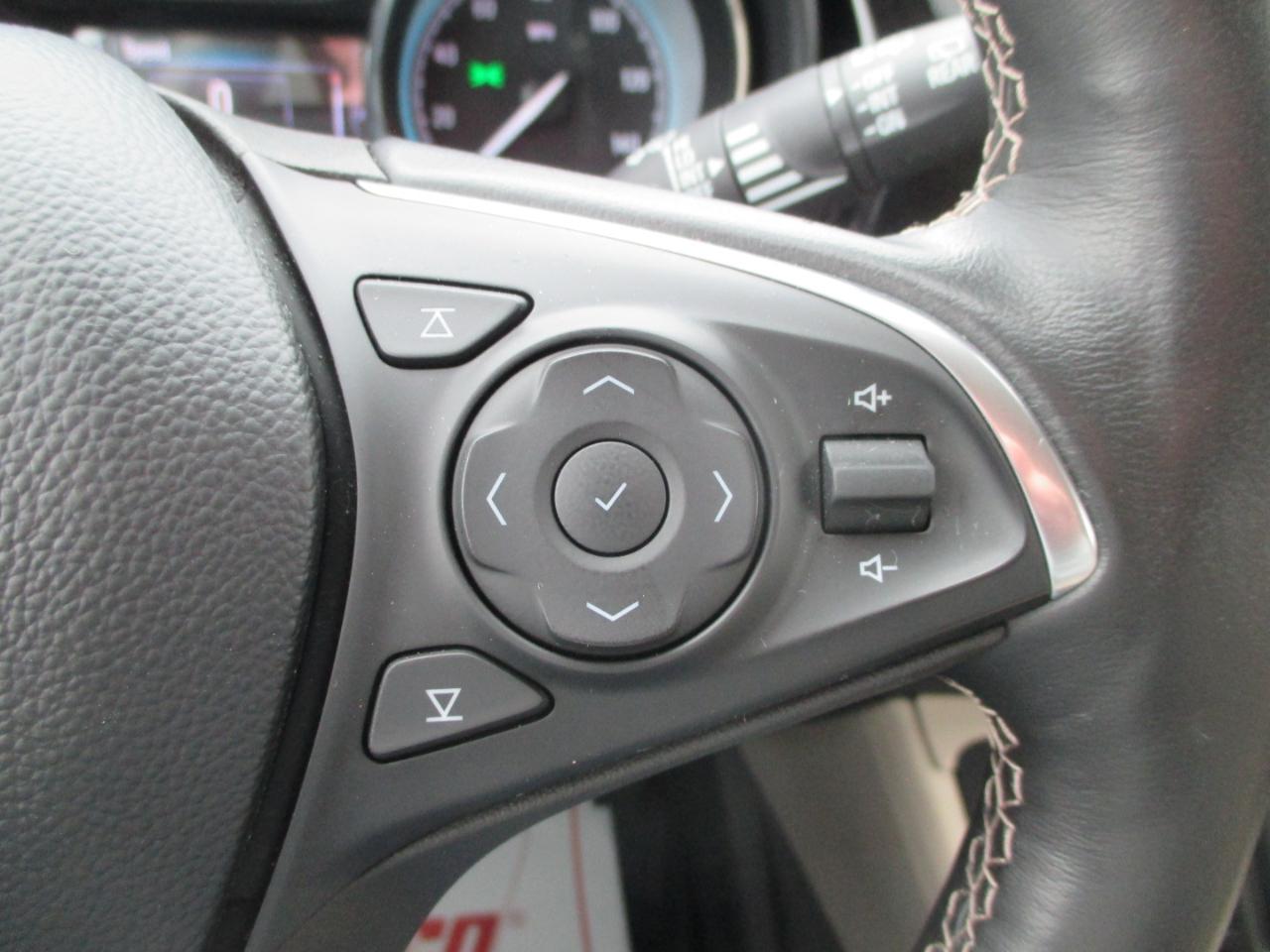 Buick Envision Essense 2018