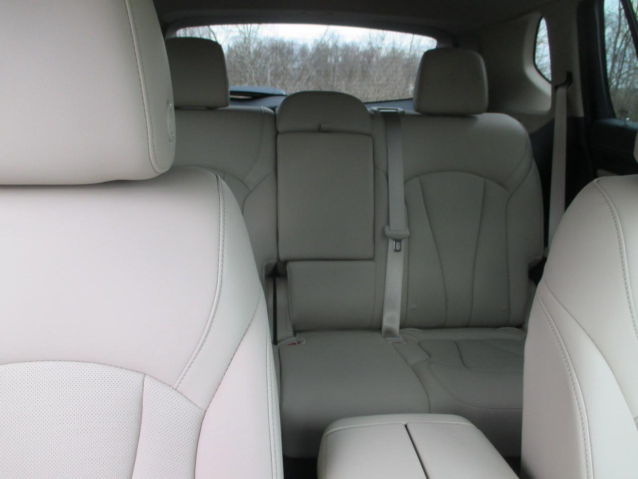 Buick Envision Essense 2018