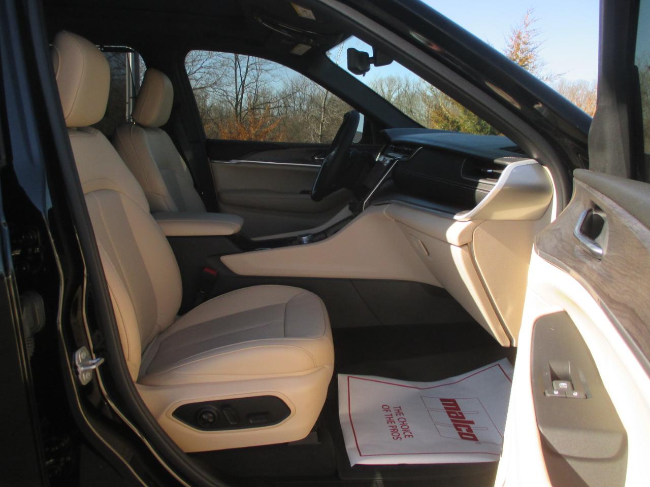 Jeep Grand Cherokee L Limited 4WD 2024