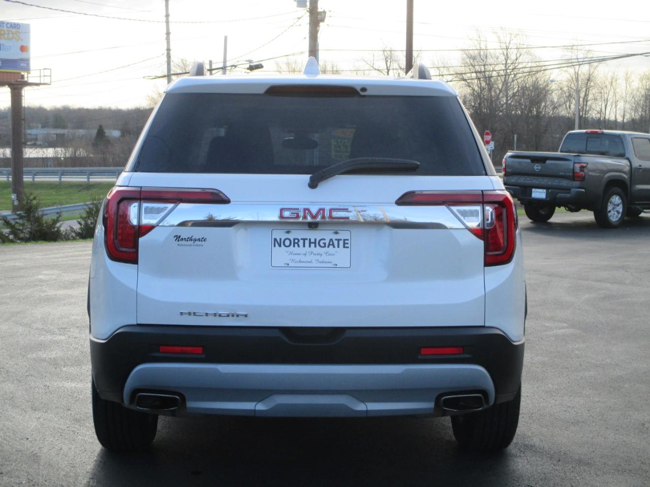 GMC Acadia SLT 2023