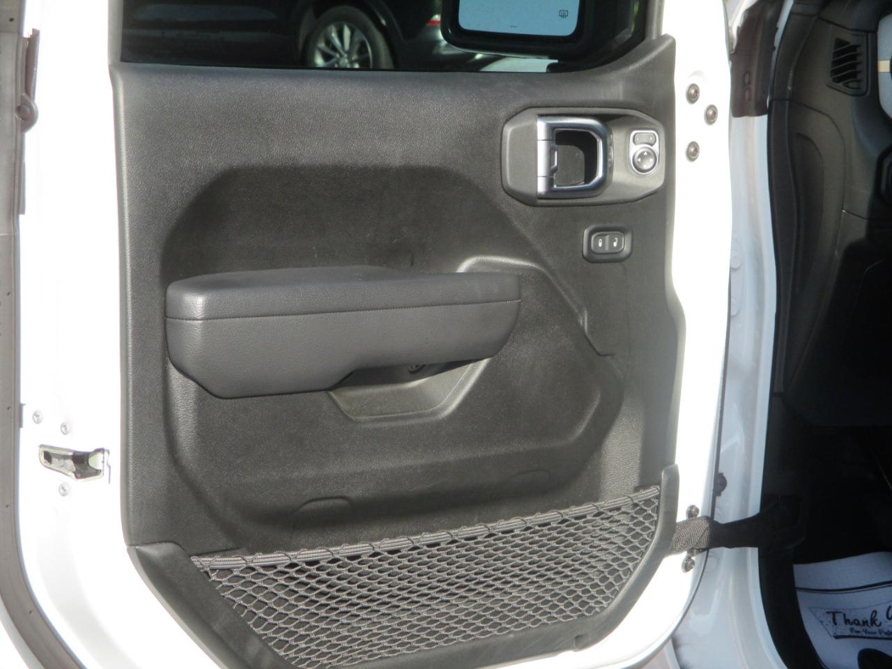 Jeep Gladiator  2025