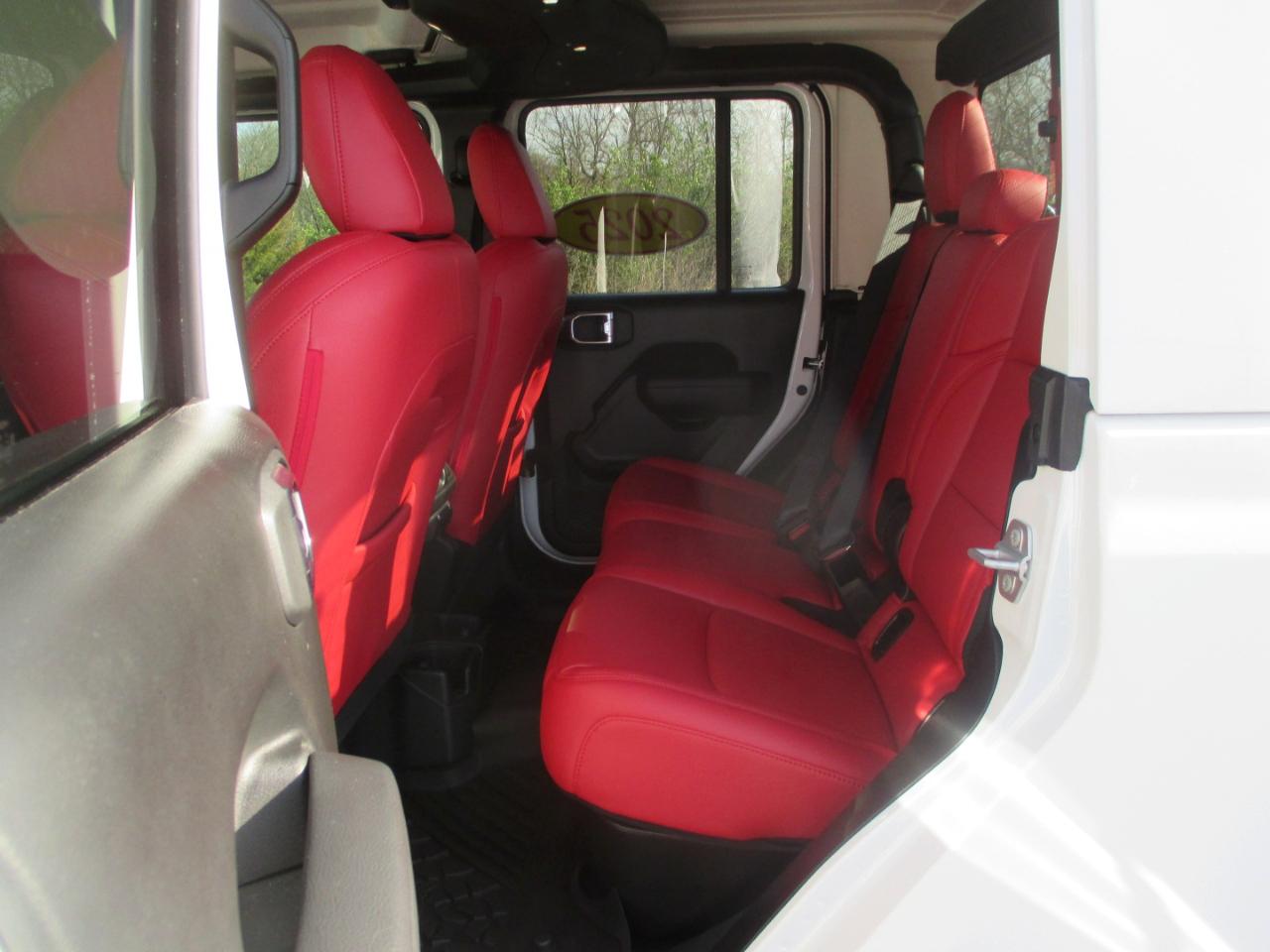 Jeep Gladiator  2025