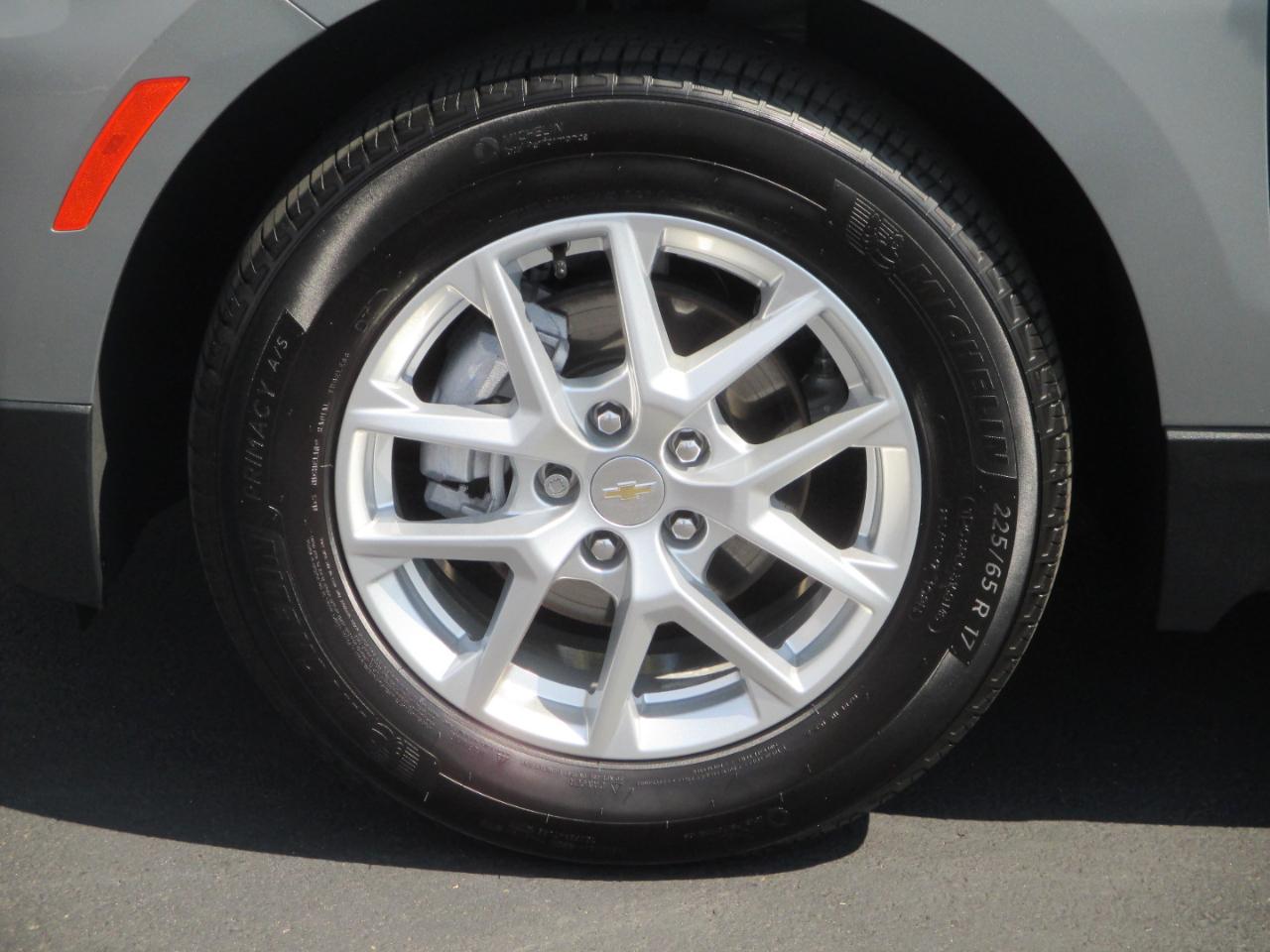 Chevrolet Equinox LT 2WD 2024