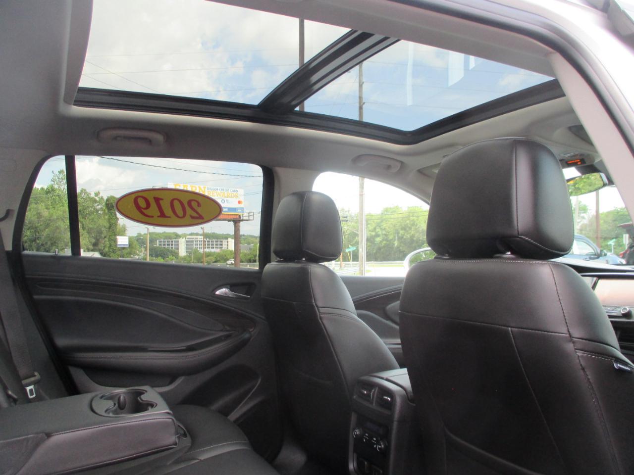 Buick Envision Essence 2019