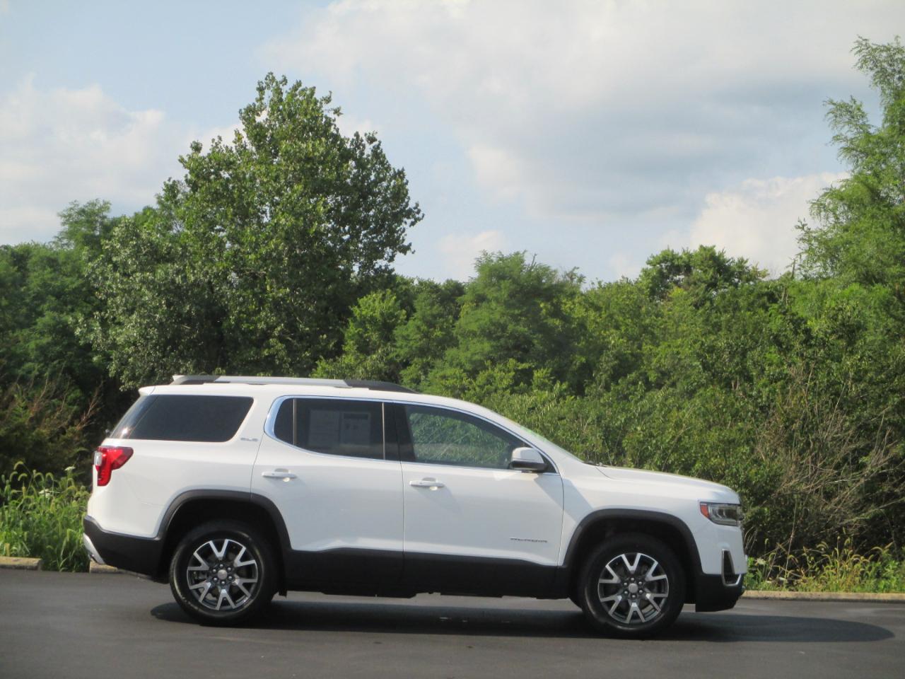 GMC Acadia SLE 2023