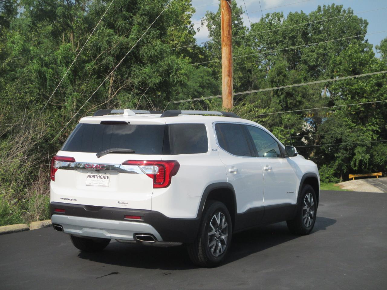 GMC Acadia SLE 2023