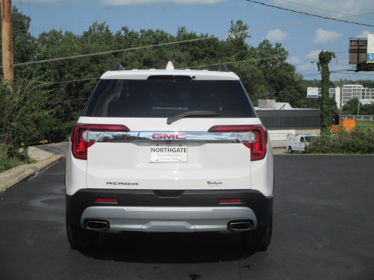 GMC Acadia SLE 2023