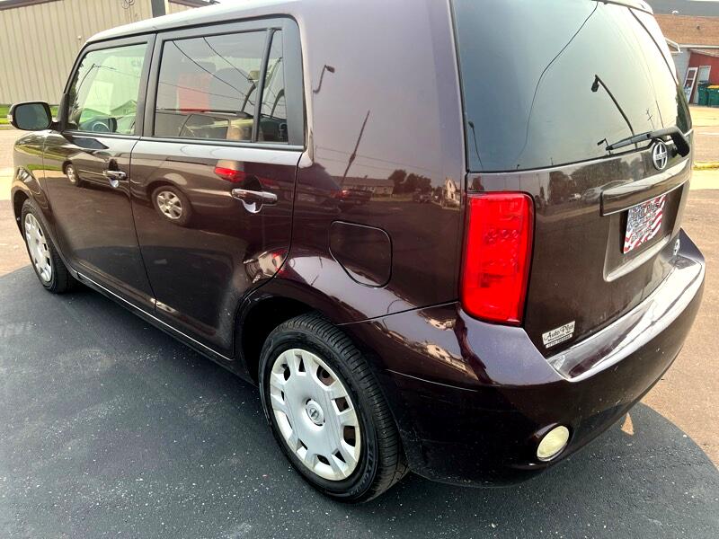Scion xB 5-Door Wagon 4-Spd AT 2010 Scion xB 5-Door Wagon 4-Spd AT 2010