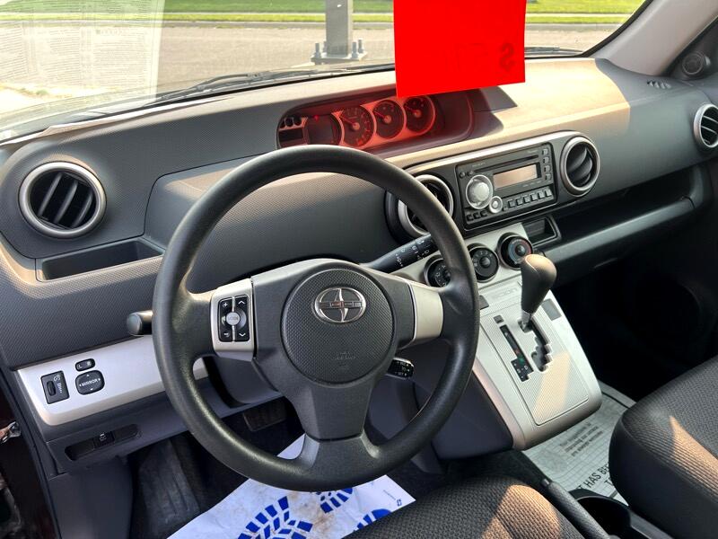 Scion xB 5-Door Wagon 4-Spd AT 2010 Scion xB 5-Door Wagon 4-Spd AT 2010