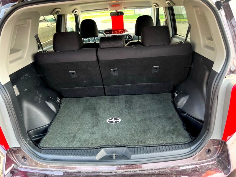 Scion xB 5-Door Wagon 4-Spd AT 2010 Scion xB 5-Door Wagon 4-Spd AT 2010