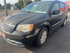 2014 Chrysler Town & Country 