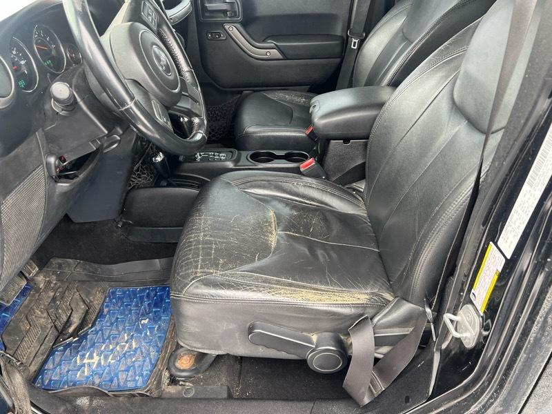 Jeep Wrangler Unlimited Sport 4D SUV 4WD 2013