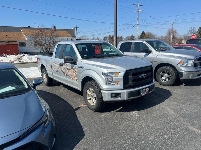 Ford F-150 4WD SuperCab 145" XL 2017