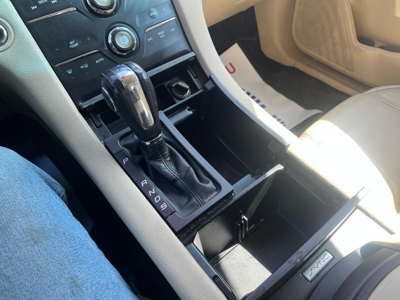 Ford Taurus SEL FWD 2017