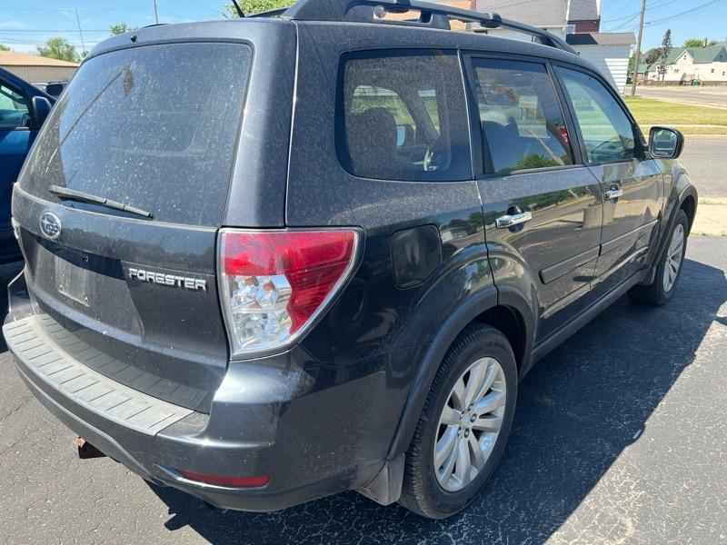 Subaru Forester 2.5X Premium 2011