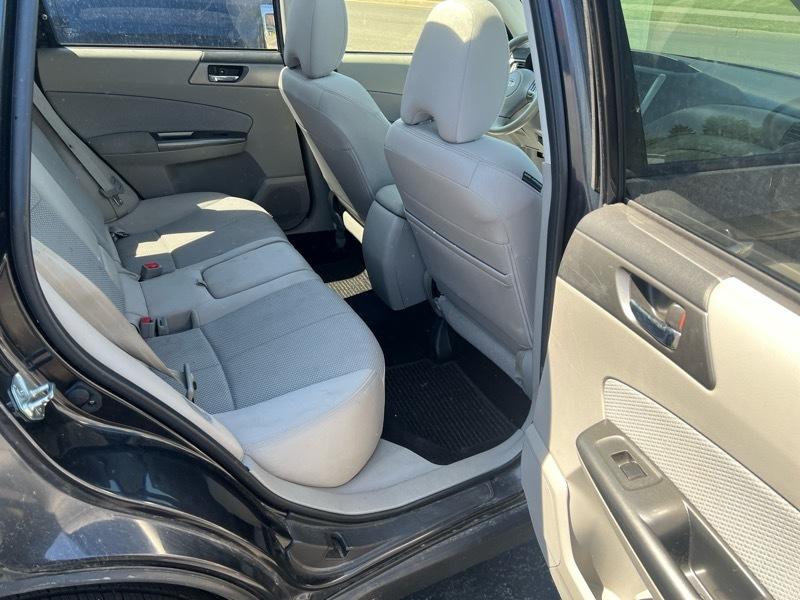 Subaru Forester 2.5X Premium 2011