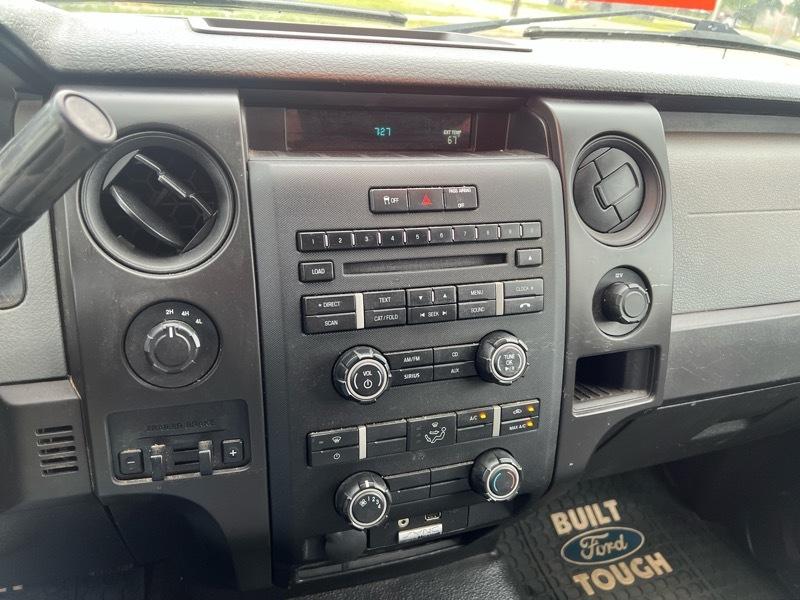 Ford F-150 4WD SuperCrew 145" XL 2013