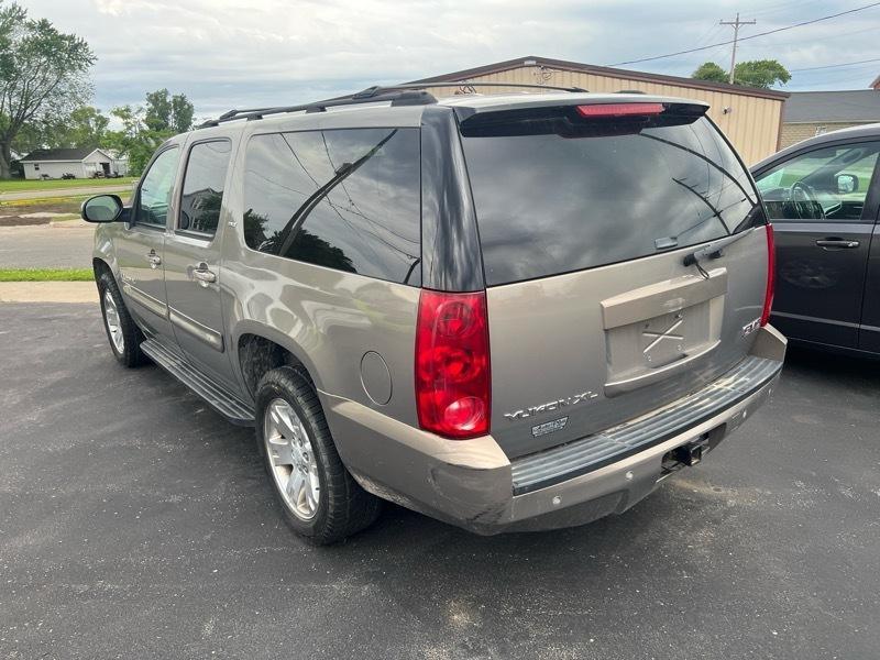 GMC Yukon XL SLT-2 1/2 Ton 4WD 2007