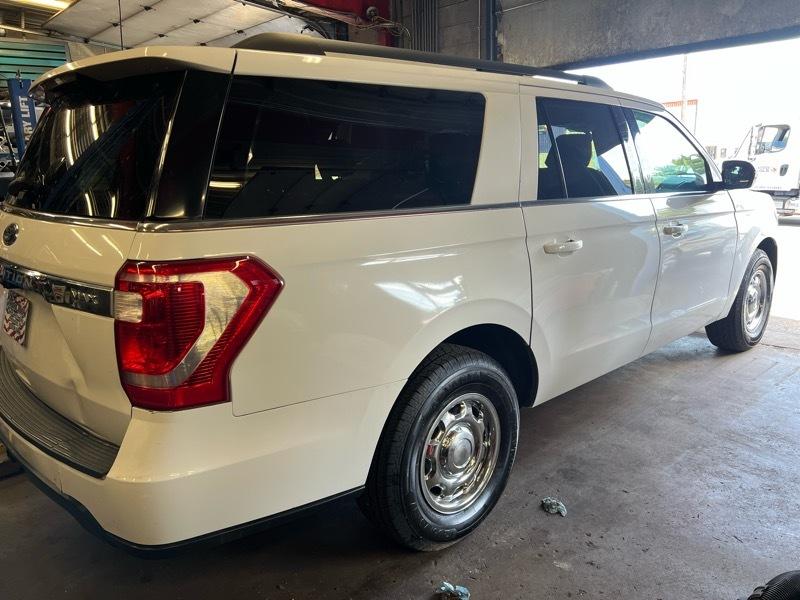 Ford Expedition EL XL 4WD 2021