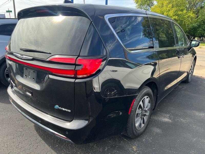 Chrysler Pacifica Hybrid Select 2024