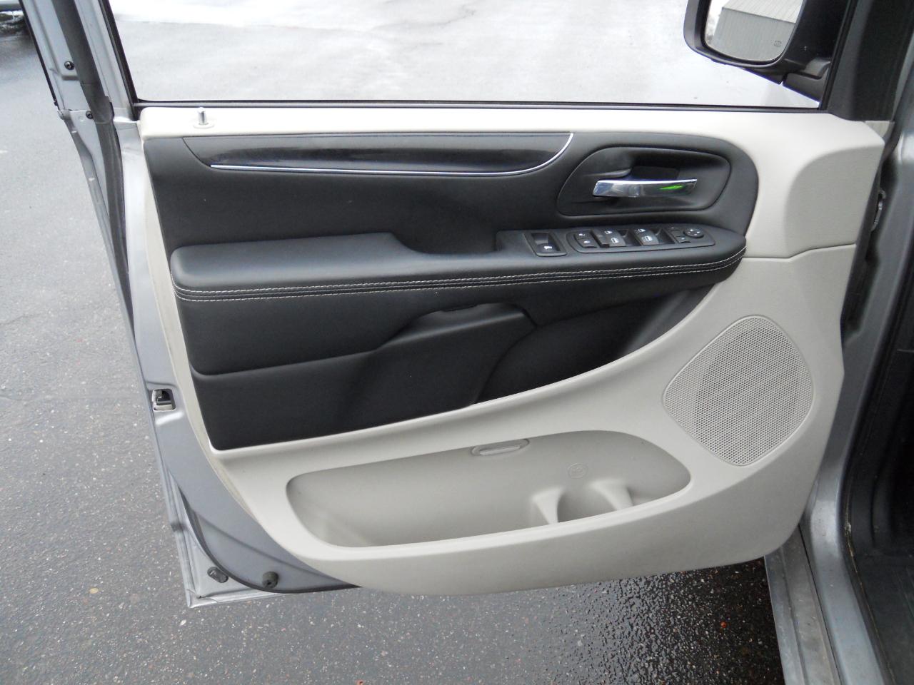 Dodge Grand Caravan SXT 2017