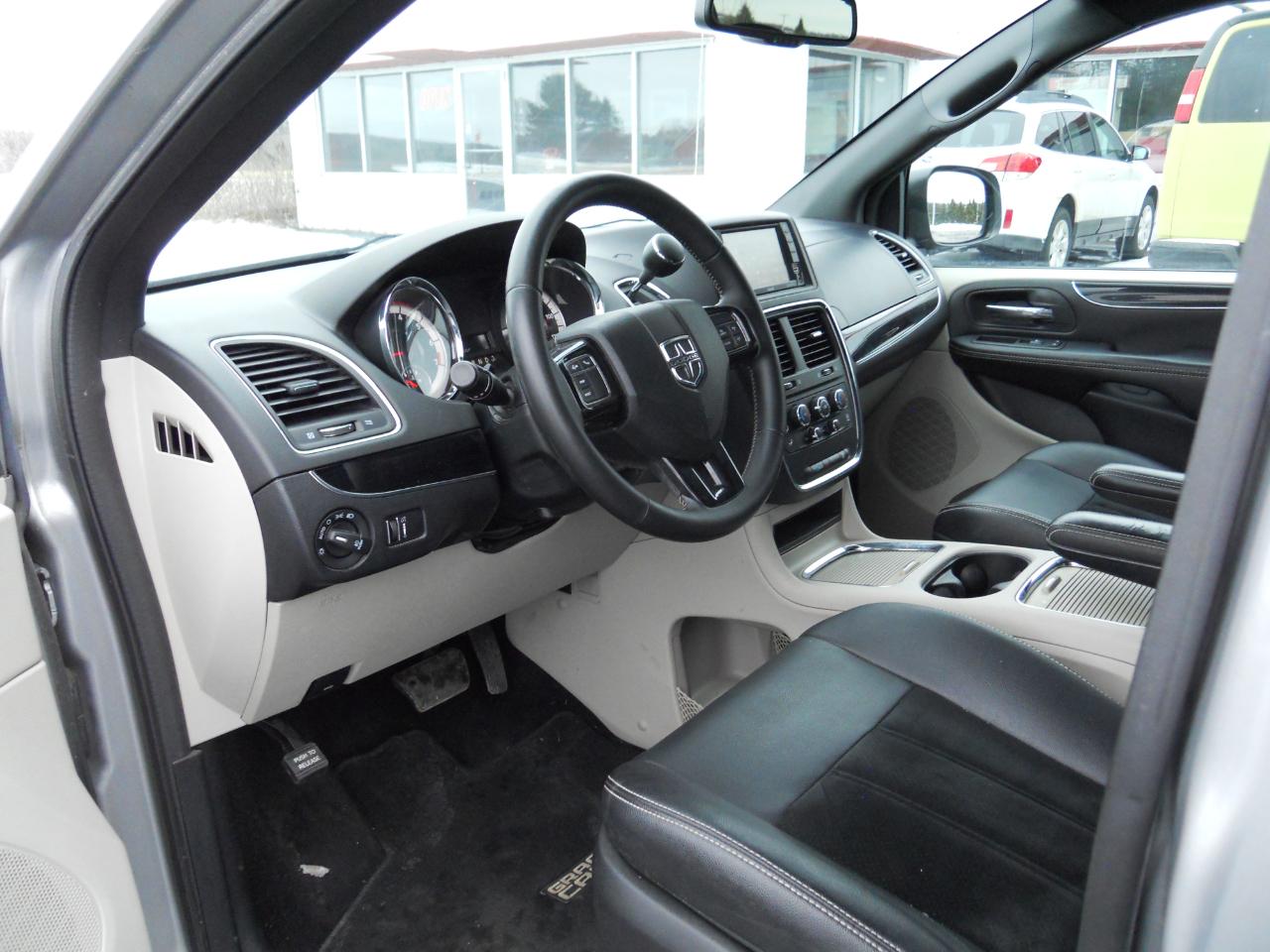 Dodge Grand Caravan SXT 2017