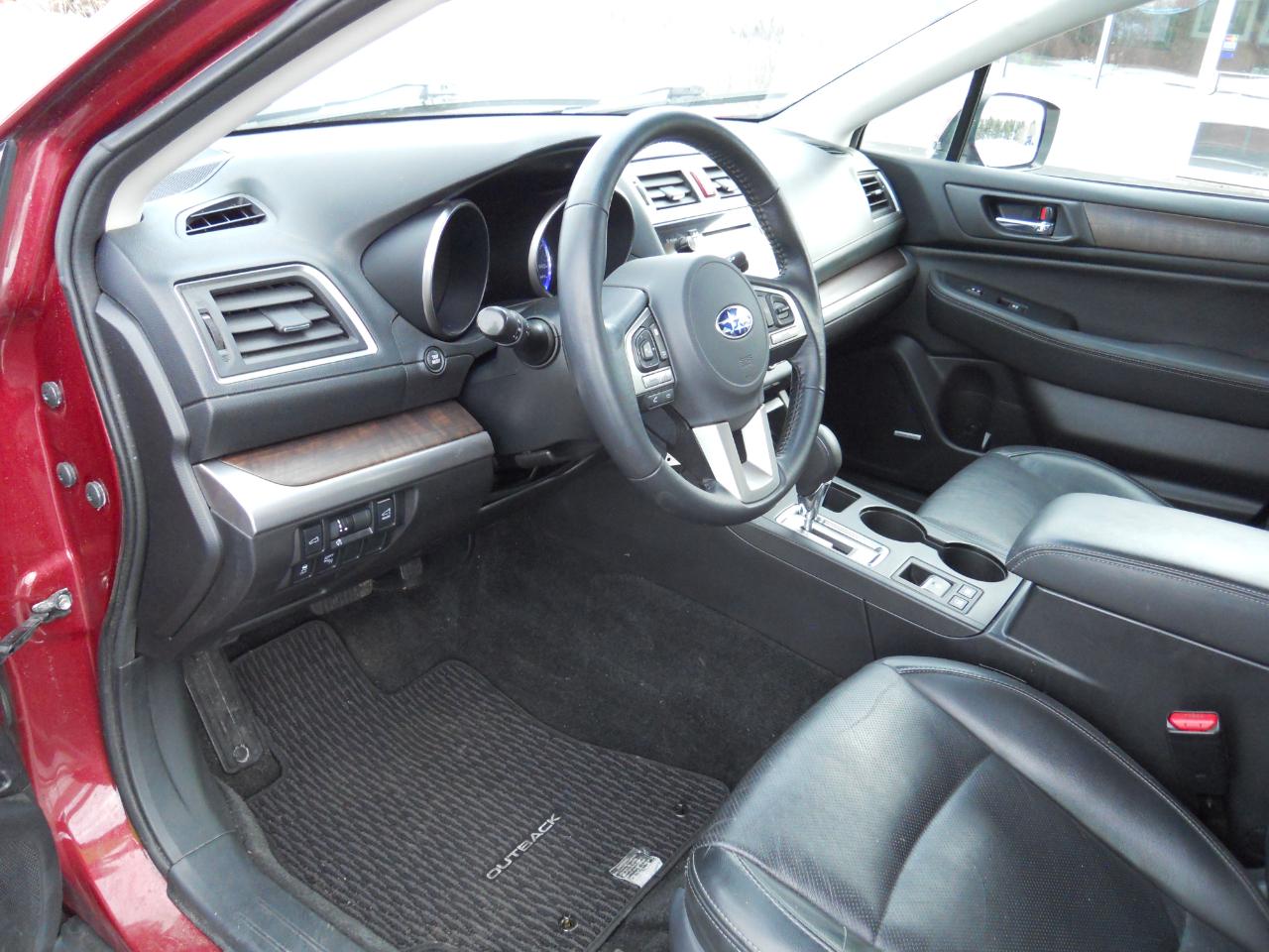 Subaru Outback 2.5i Limited 2015