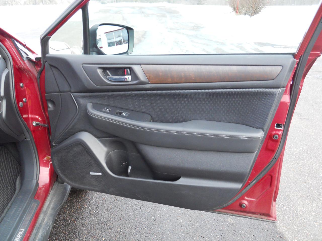 Subaru Outback 2.5i Limited 2015