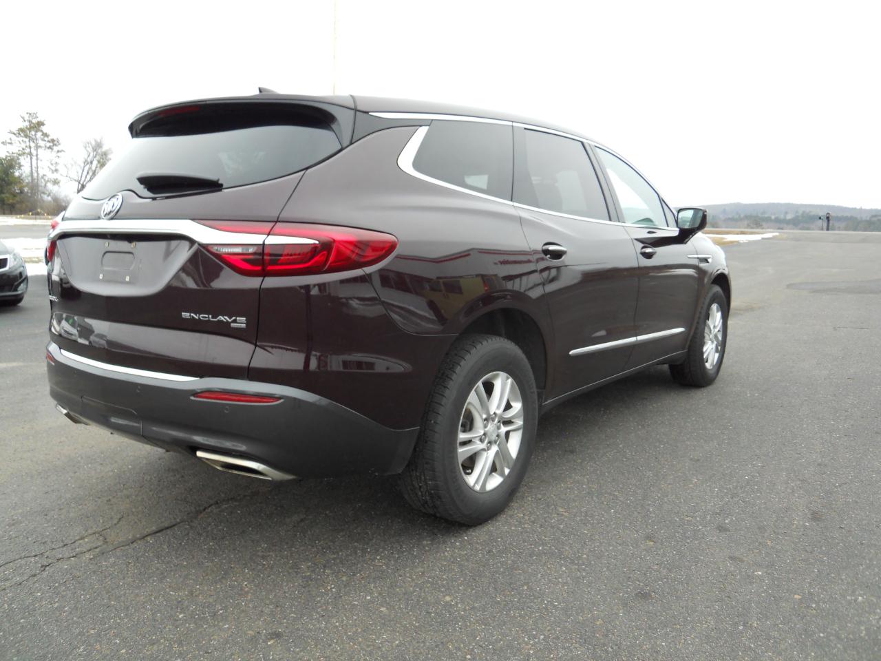 Buick Enclave Essence AWD 2018
