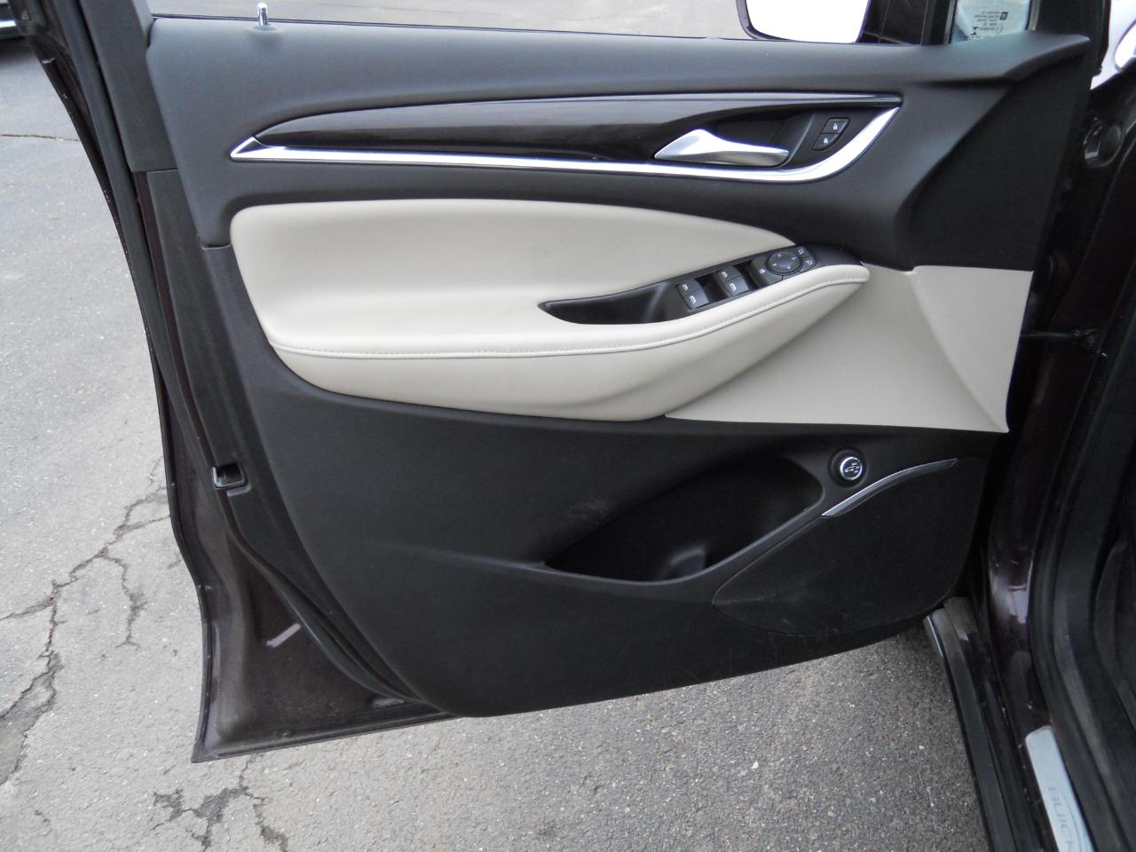 Buick Enclave Essence AWD 2018