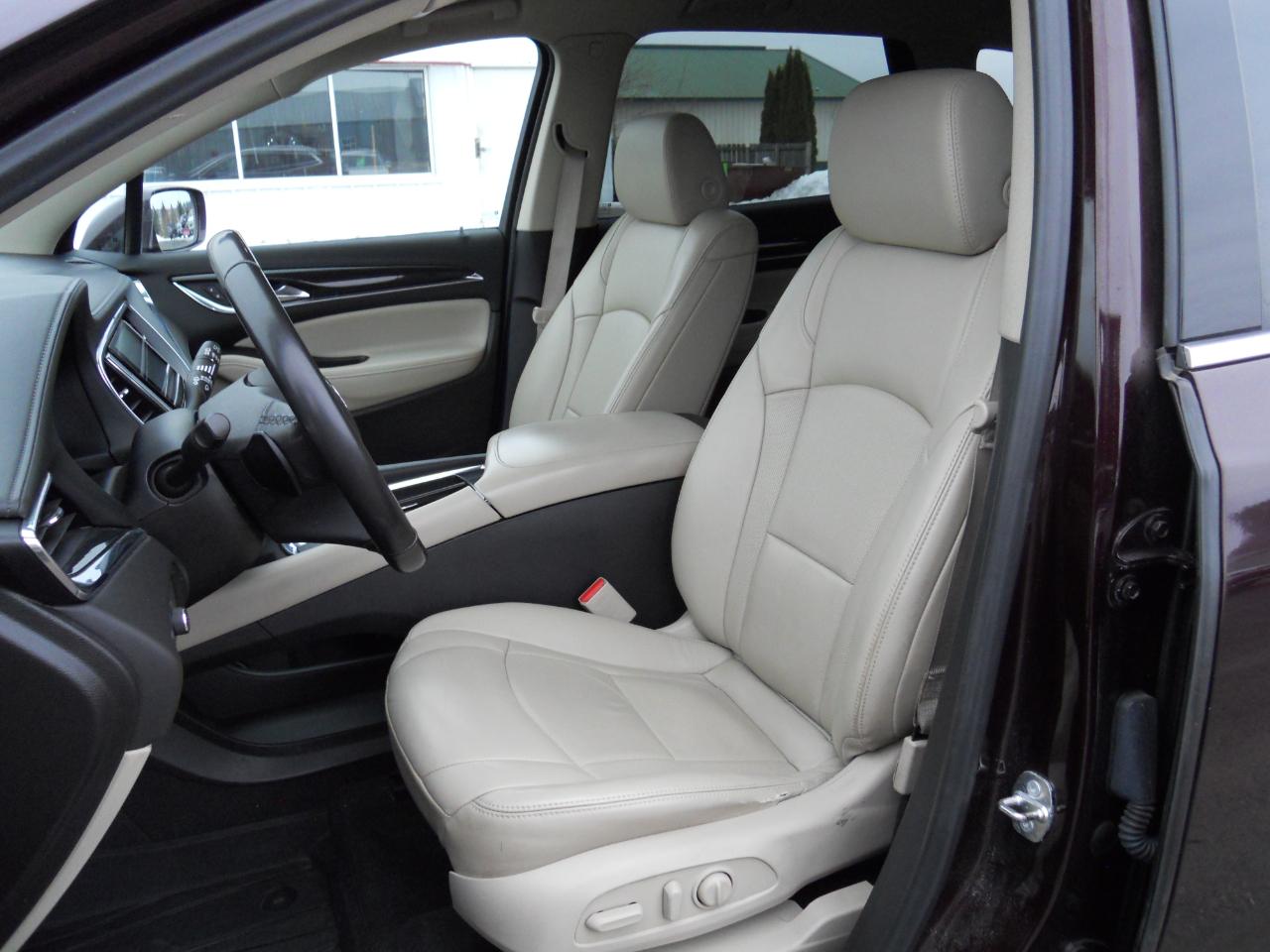 Buick Enclave Essence AWD 2018