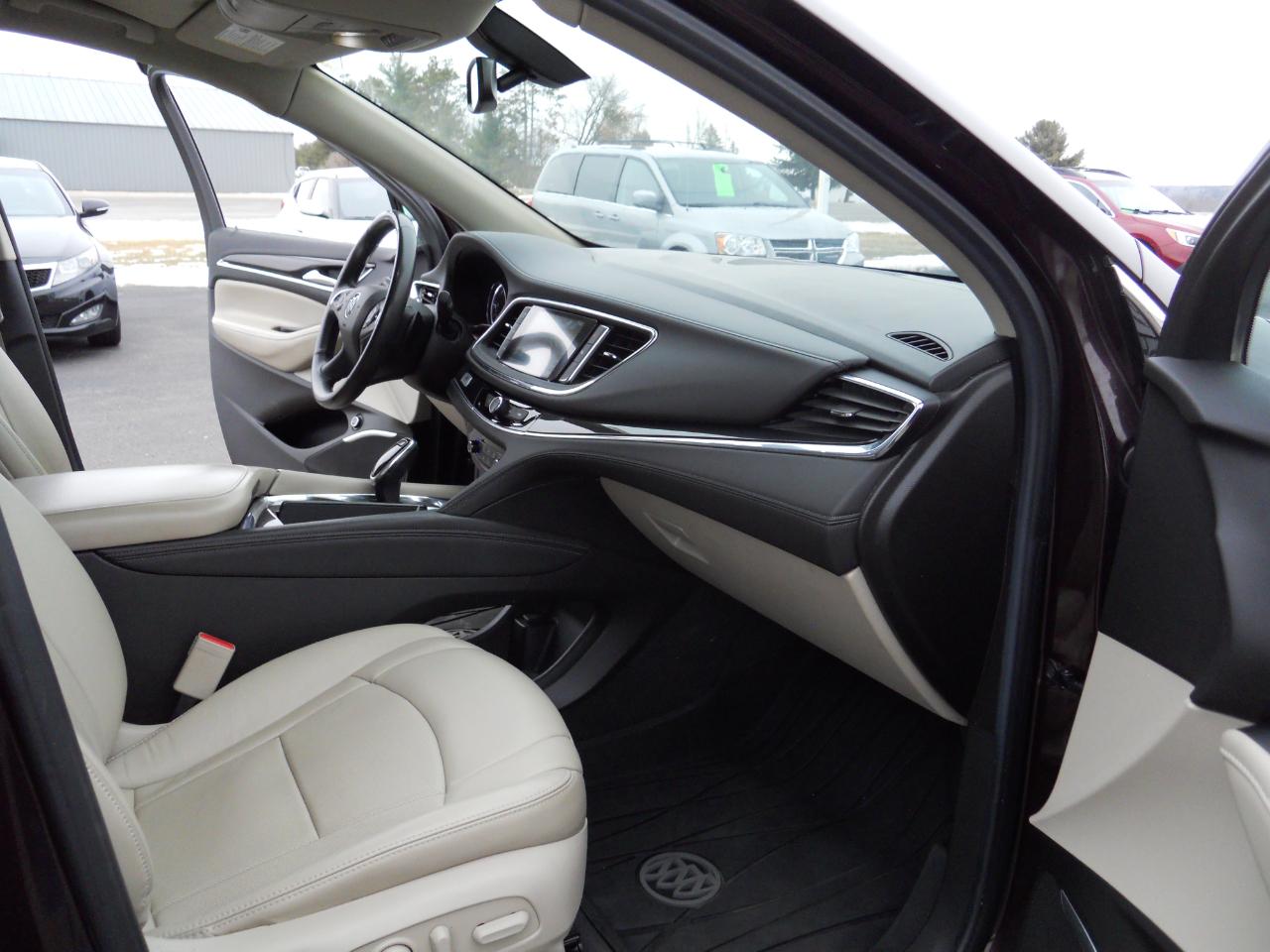 Buick Enclave Essence AWD 2018