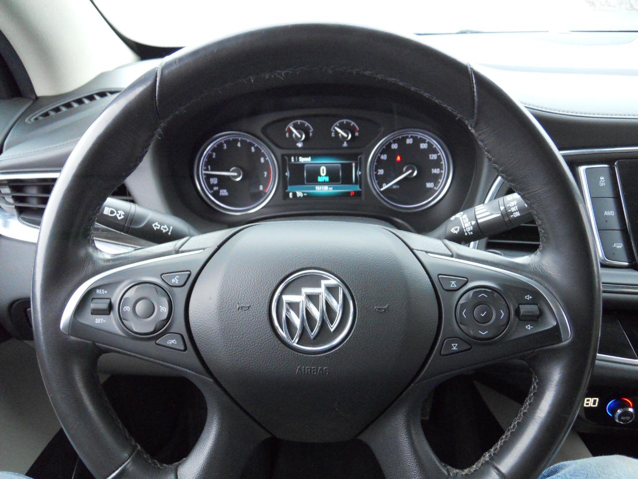 Buick Enclave Essence AWD 2018