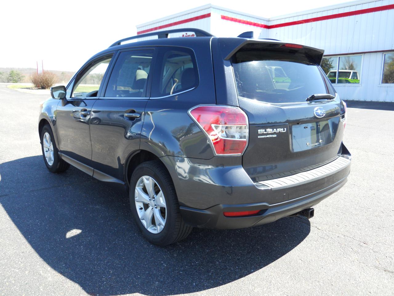 Subaru Forester 2.5i Touring 2016