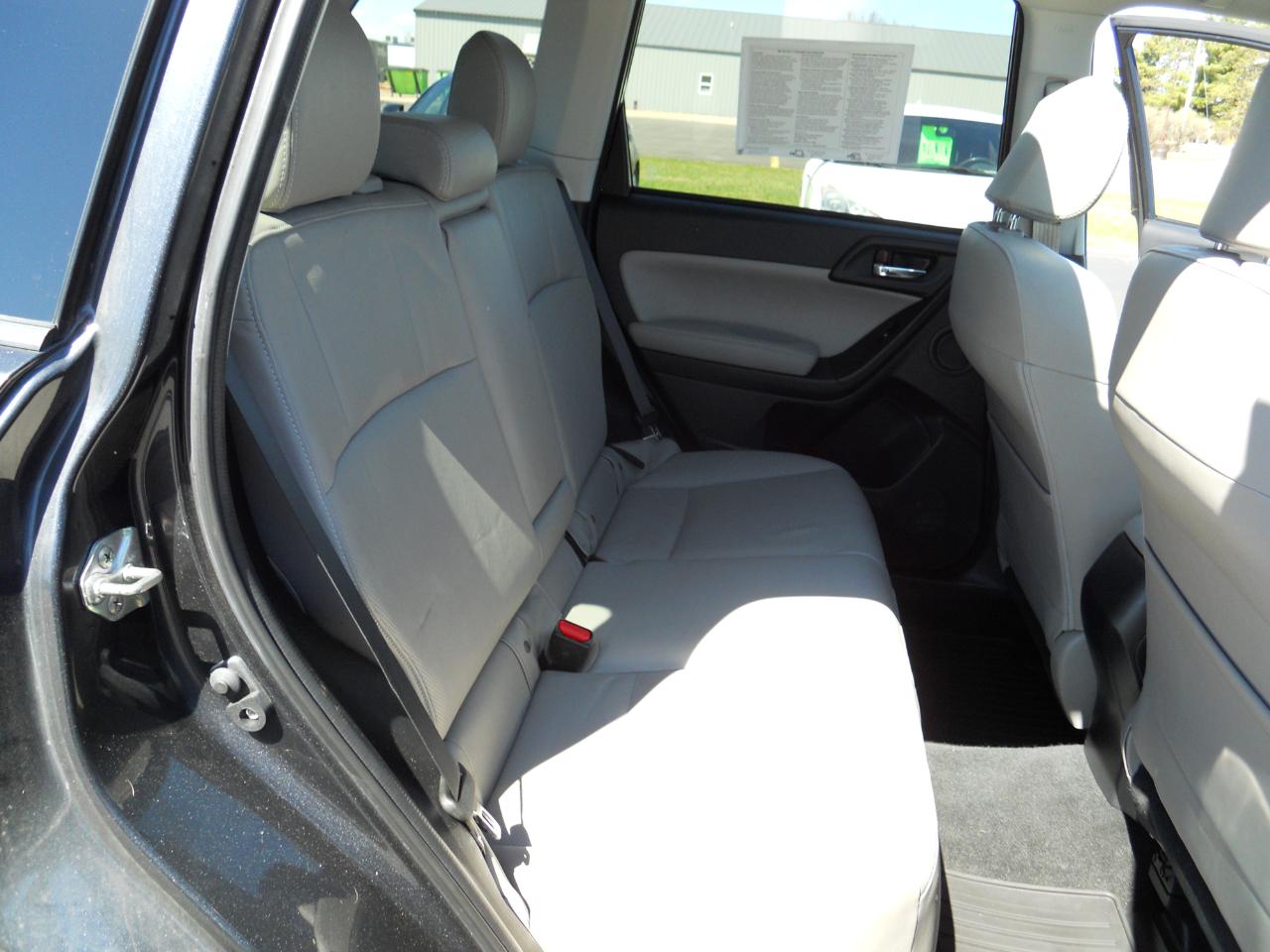 Subaru Forester 2.5i Touring 2016