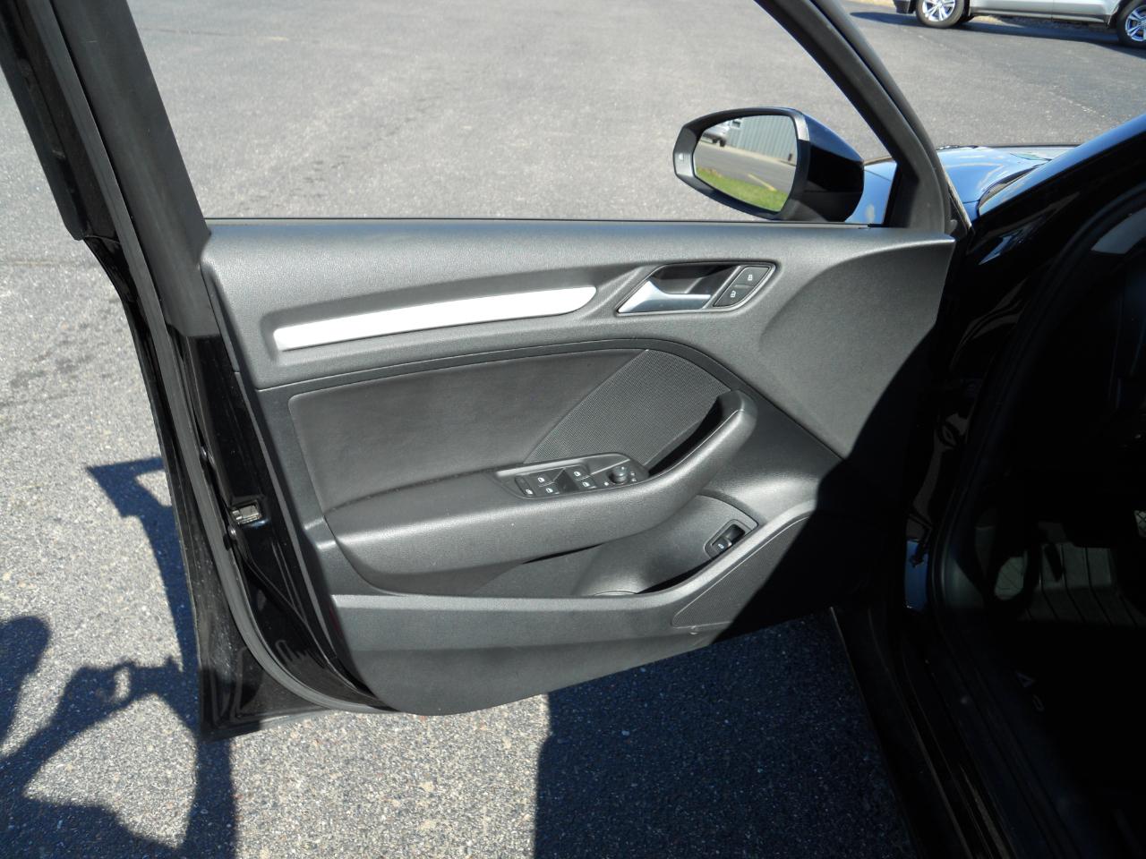 Audi S3 2.0T Premium Plus quattro 2015