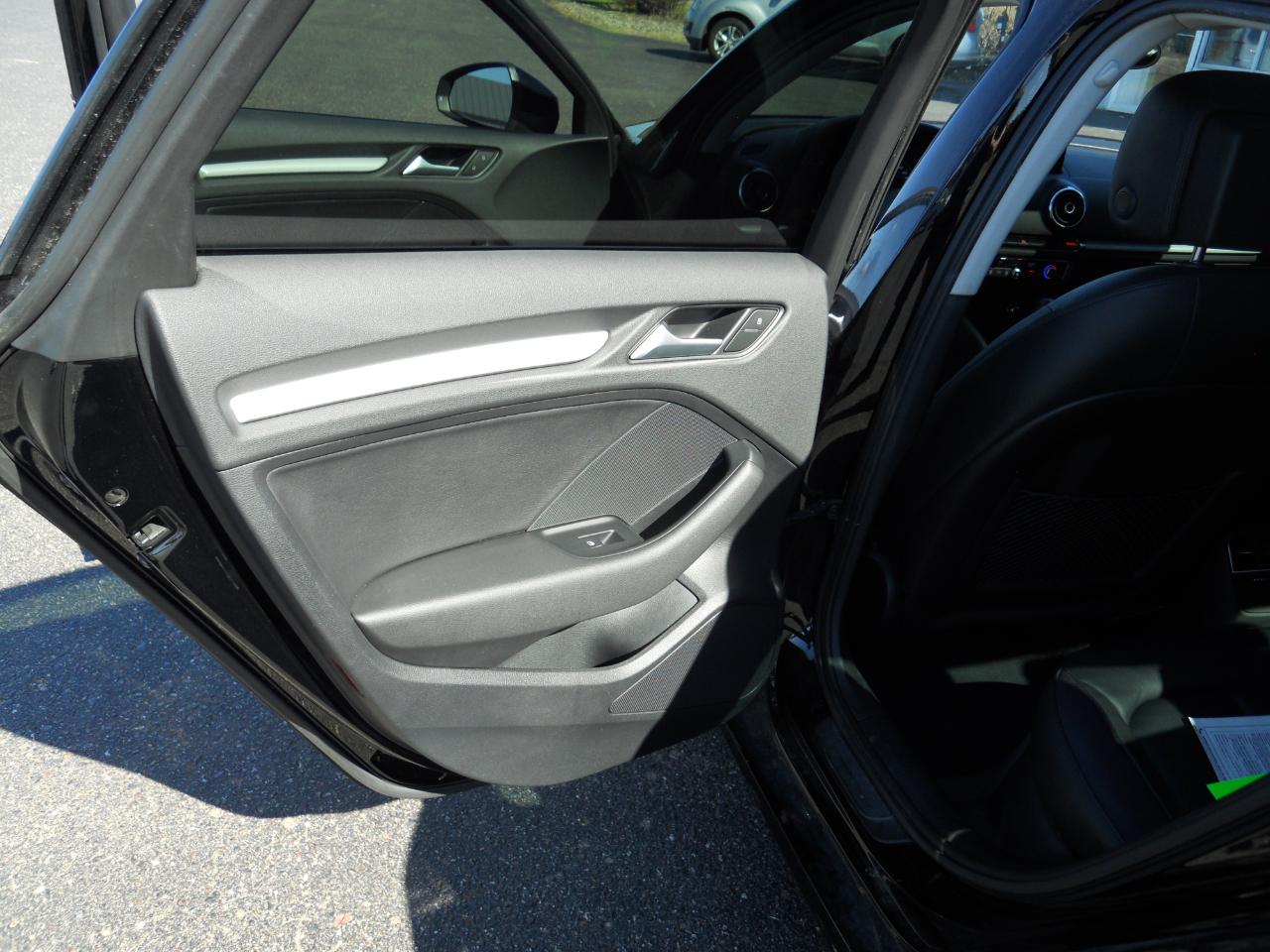 Audi S3 2.0T Premium Plus quattro 2015