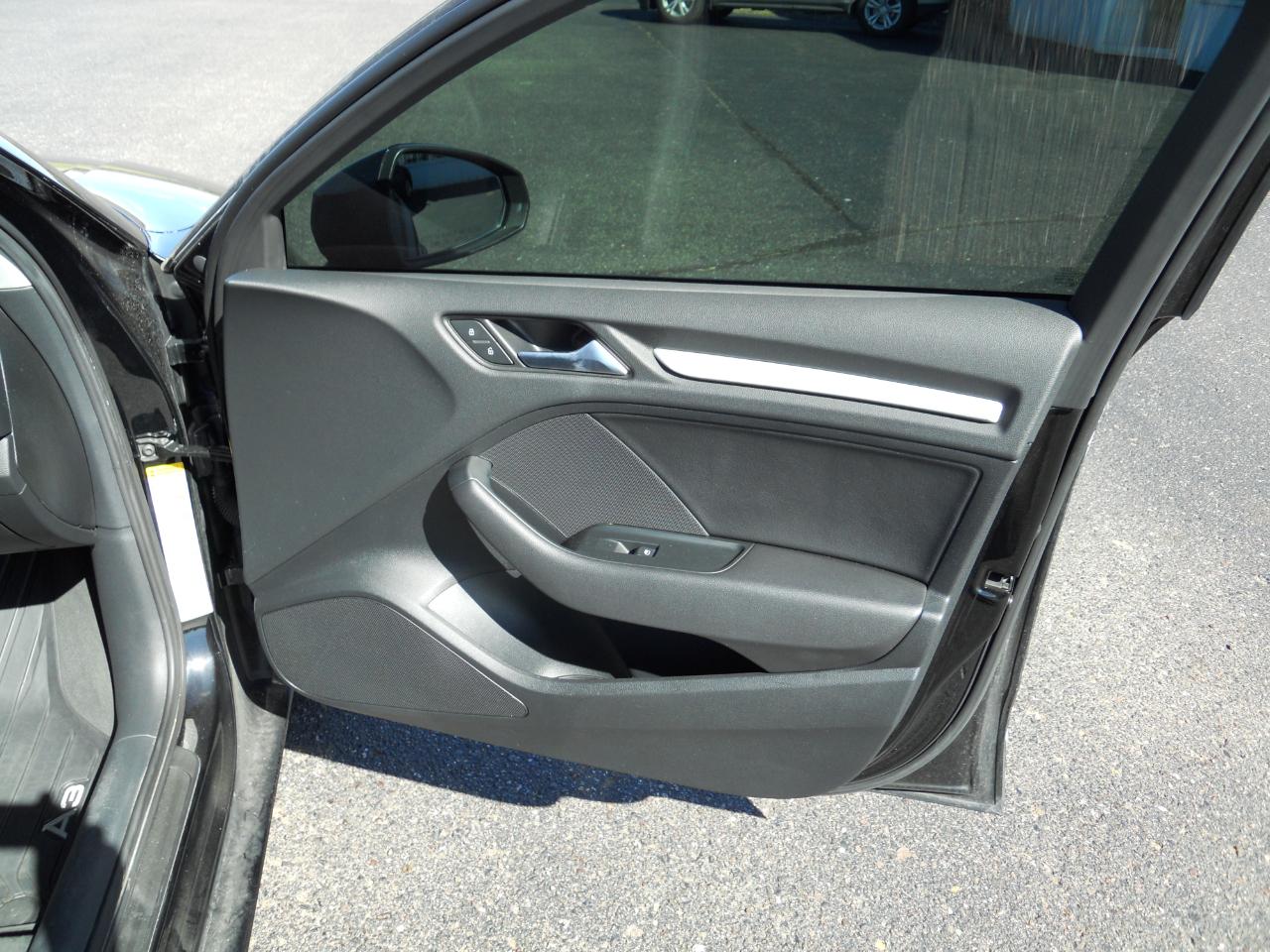 Audi S3 2.0T Premium Plus quattro 2015