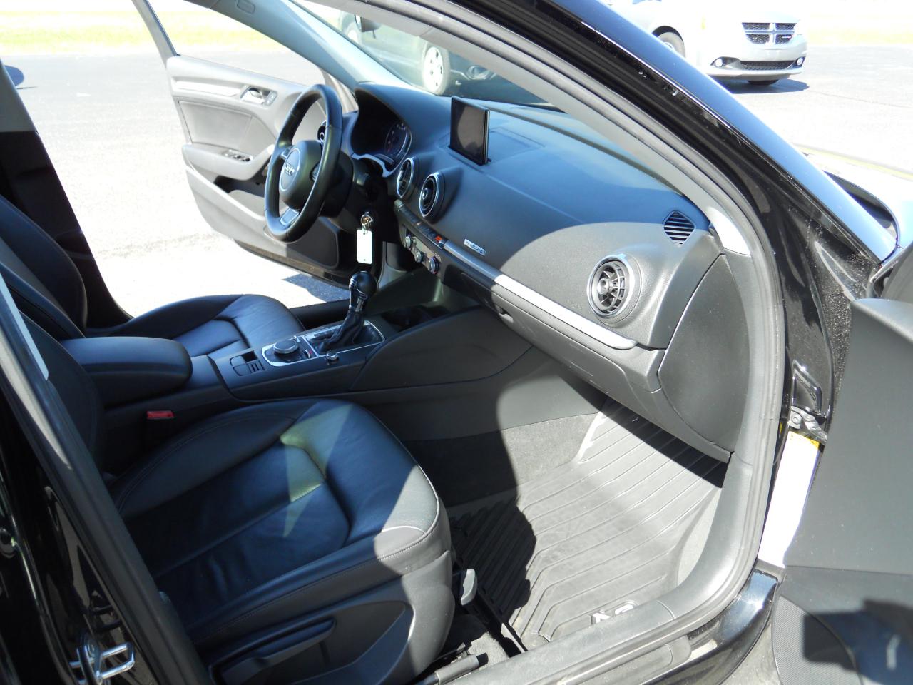 Audi S3 2.0T Premium Plus quattro 2015