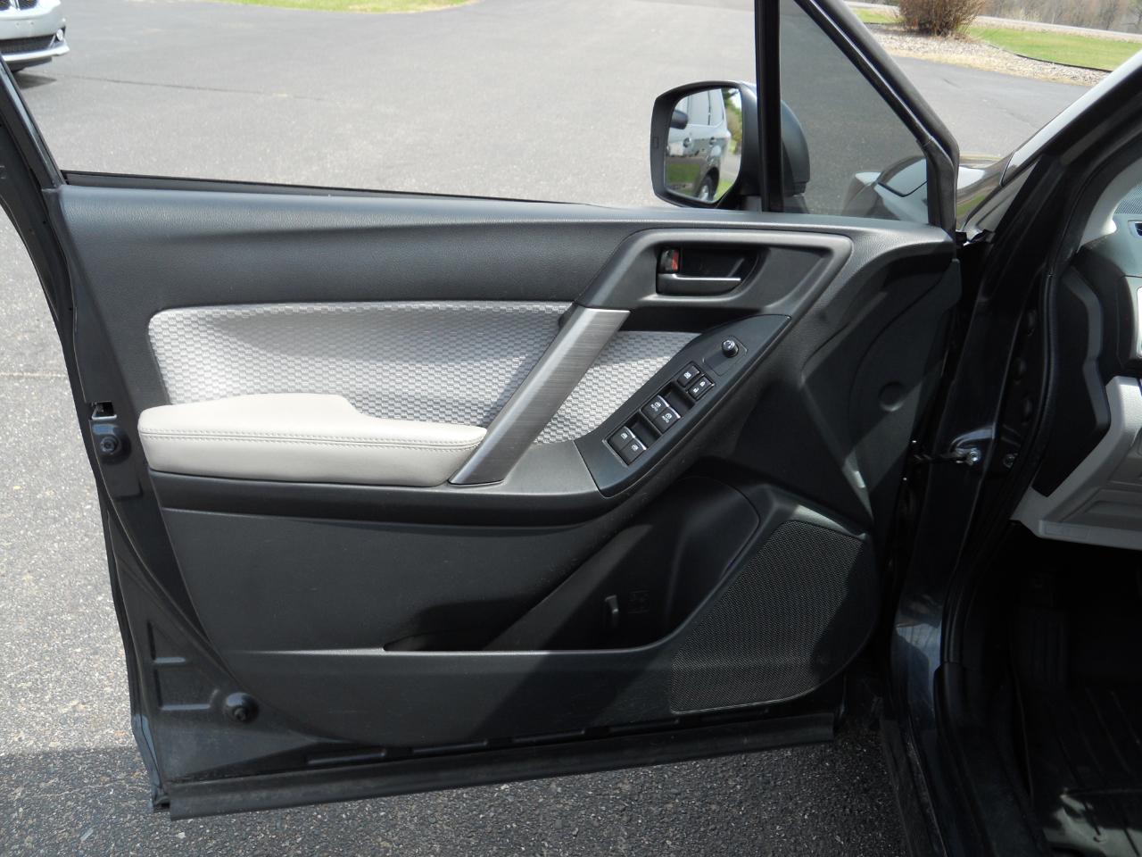 Subaru Forester 2.5i Premium PZEV CVT 2018