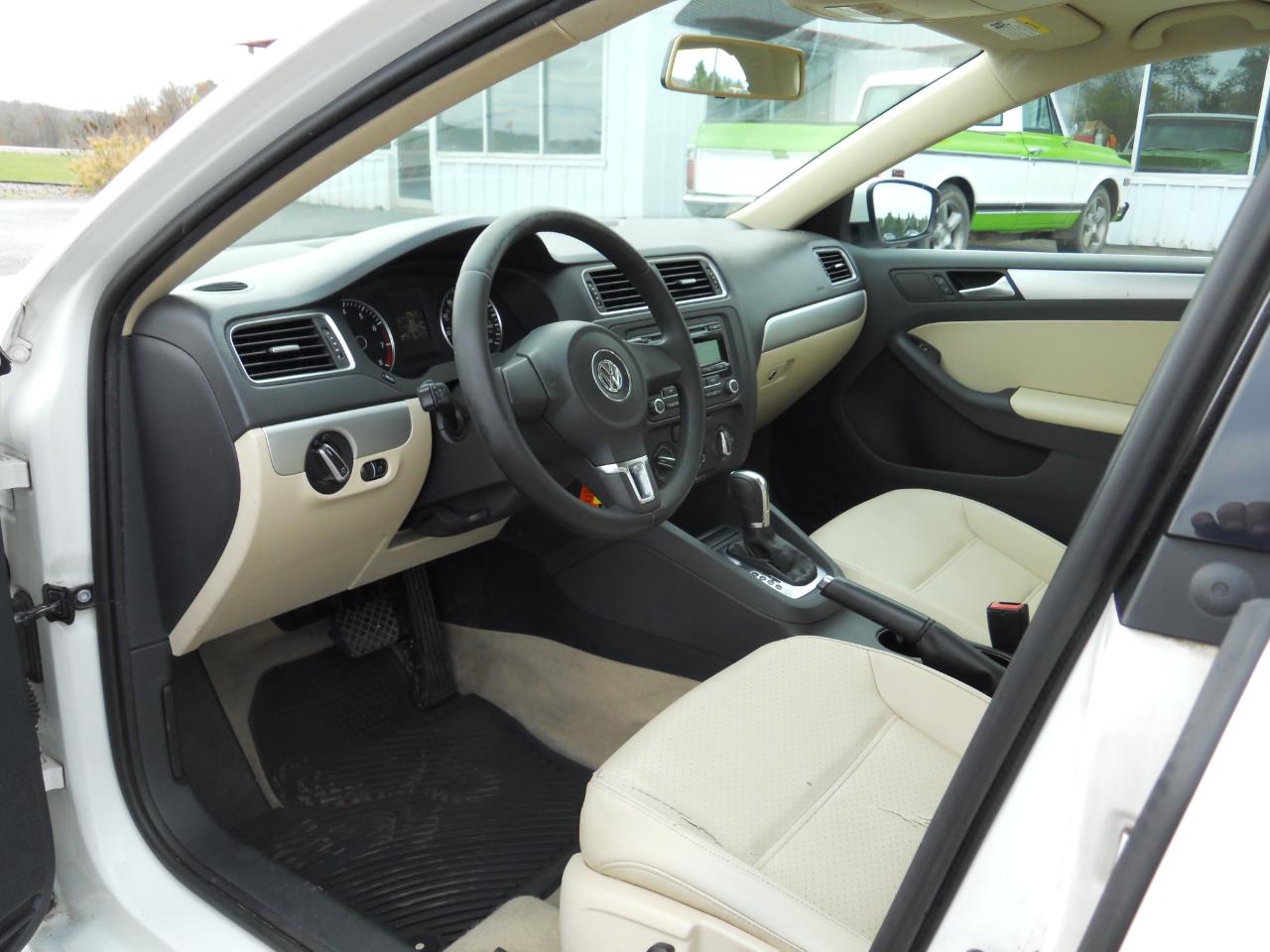 Volkswagen Jetta SE 2013