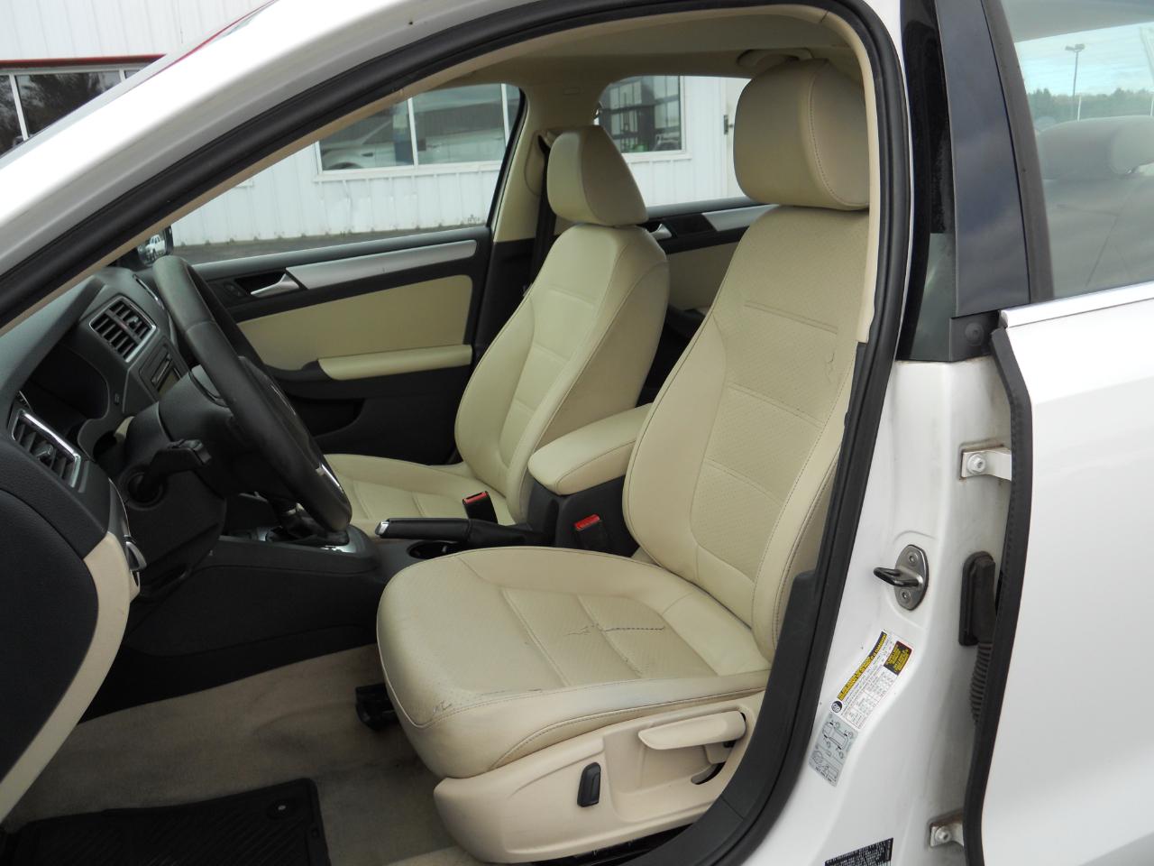 Volkswagen Jetta SE 2013