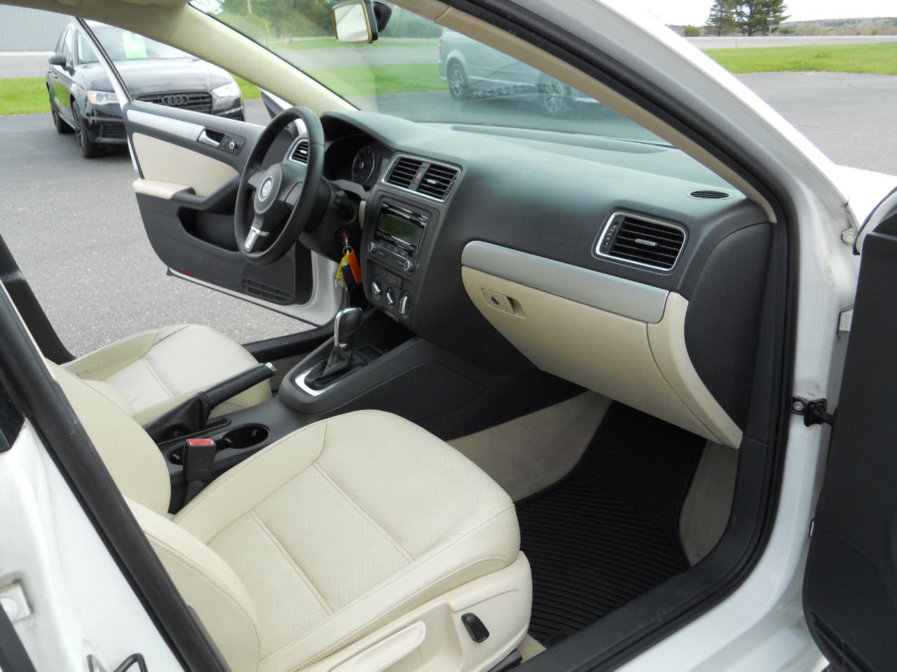 Volkswagen Jetta SE 2013