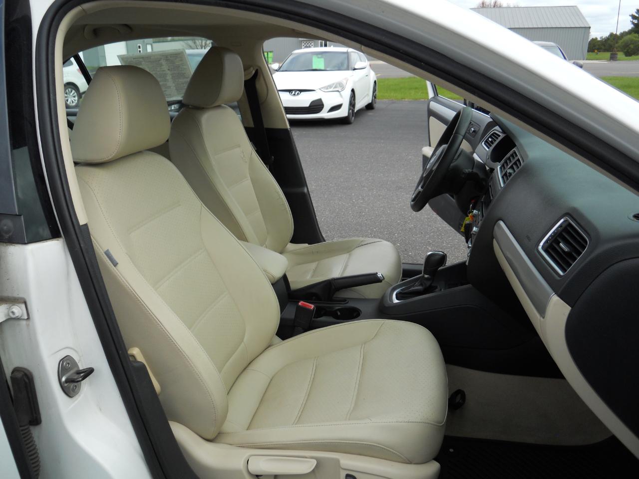 Volkswagen Jetta SE 2013