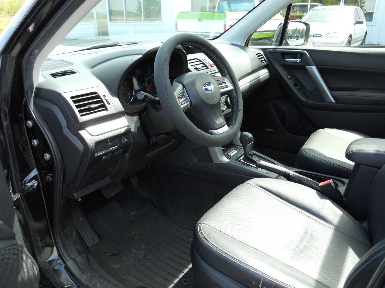 Subaru Forester 2.5i Touring 2015