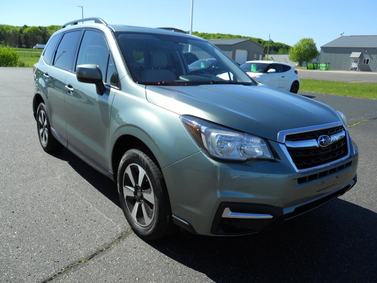 Subaru Forester 2.5i Premium PZEV CVT 2017