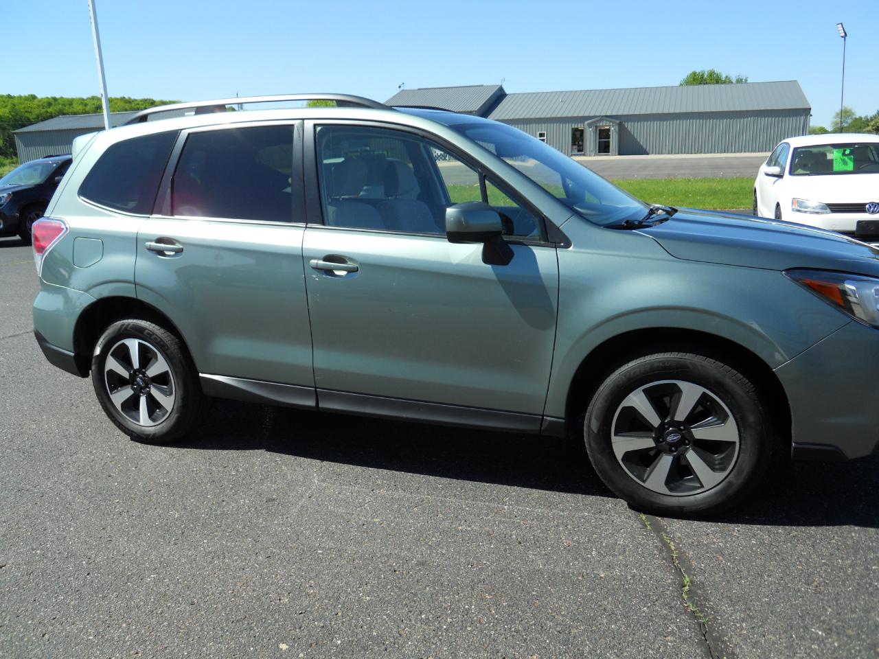 Subaru Forester 2.5i Premium PZEV CVT 2017